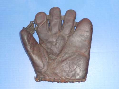 Grommet Web Fingers Front